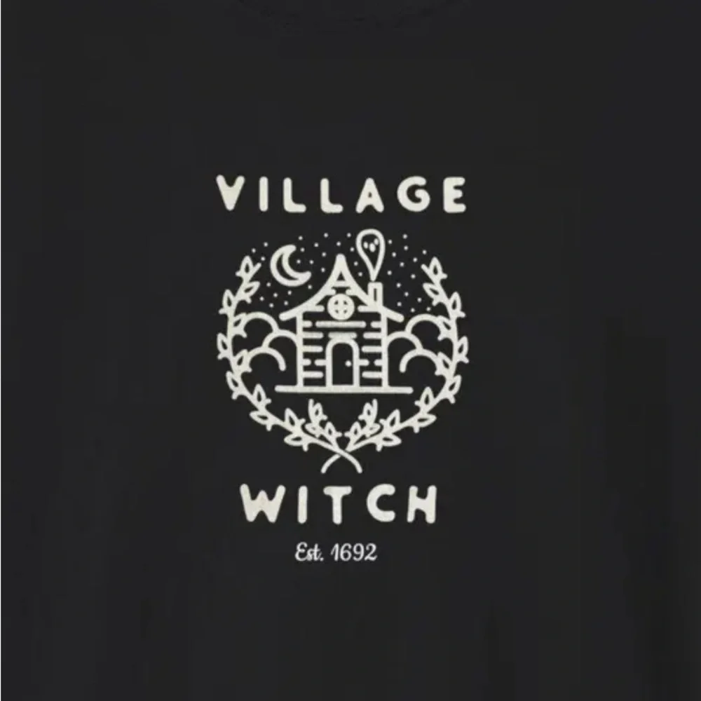 Village Witch Salem 1692 Halloween Unisex Softstyle T-Shirt Brand New Size Small - Picture 2 of 10